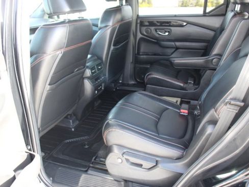 Used 2024 Honda Pilot TrailSport image 15