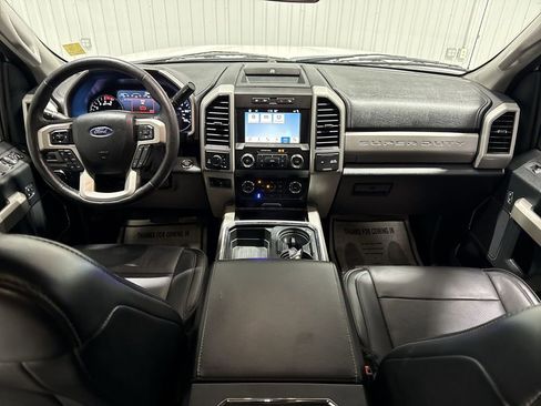 Used 2019 Ford F250 Lariat w/ Lariat Ultimate Package AWD/4WD image 21
