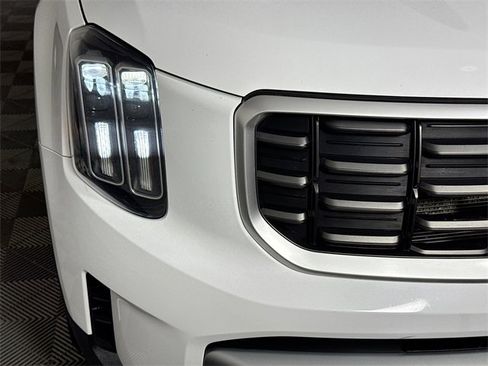 Used 2023 Kia Telluride S w/ S Sunroof Package image 3