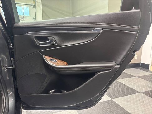 Used 2015 Chevrolet Impala LT FWD image 20