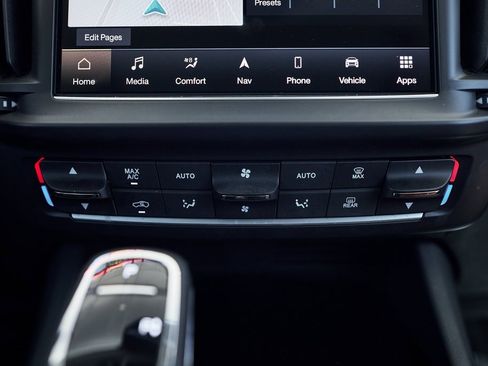 Used 2022 Maserati Levante GT image 47