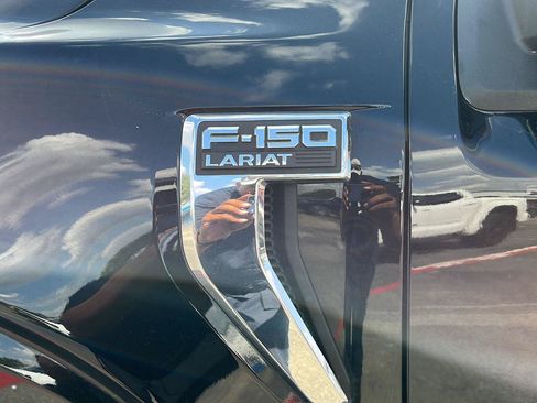 Used 2023 Ford F150 Lariat w/ Trailer Tow Package RWD image 10