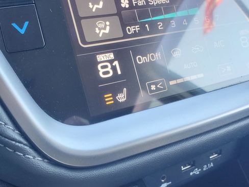 Used 2020 Subaru Outback Premium image 26