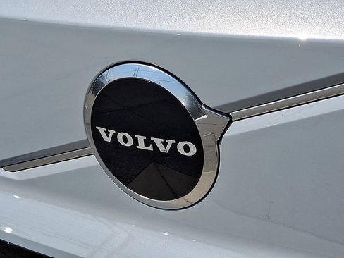 New 2025 Volvo EX30 Plus w/ Protection Package Premier AWD/4WD image 25