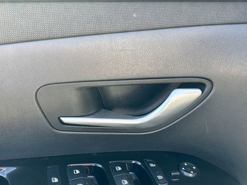 Used 2023 Hyundai Tucson Limited image 7