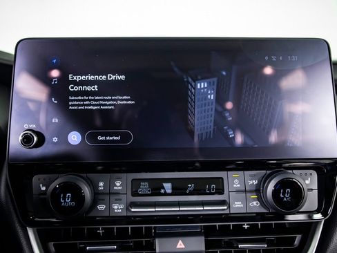 Used 2025 Toyota Grand Highlander FWD image 32