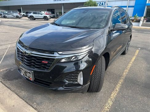 Used 2022 Chevrolet Equinox RS w/ RS Leather Package AWD/4WD image 3