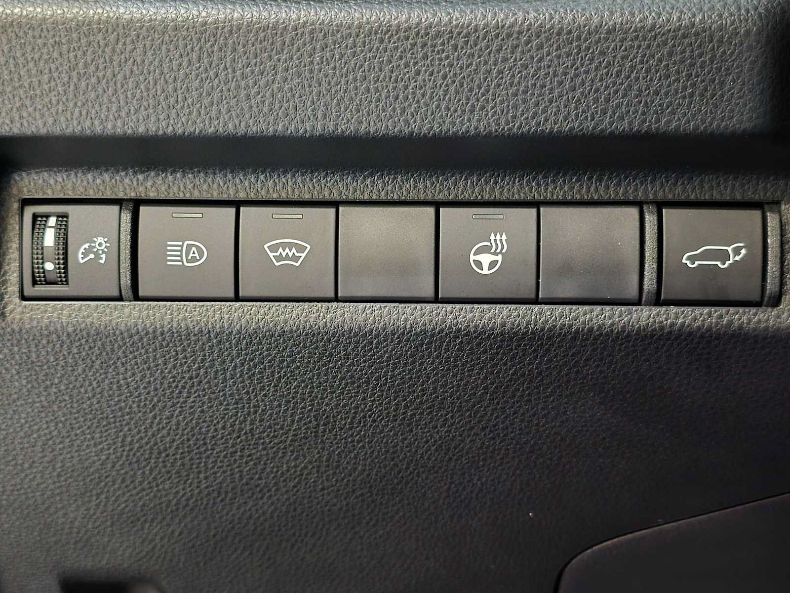 Certified 2025 Toyota RAV4 XLE w/ Convenience Package AWD/4WD image 18