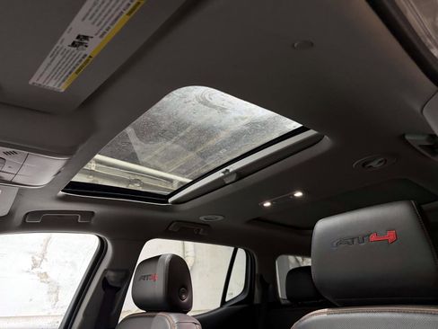 Used 2023 GMC Acadia AT4 w/ Technology Package AWD/4WD image 20