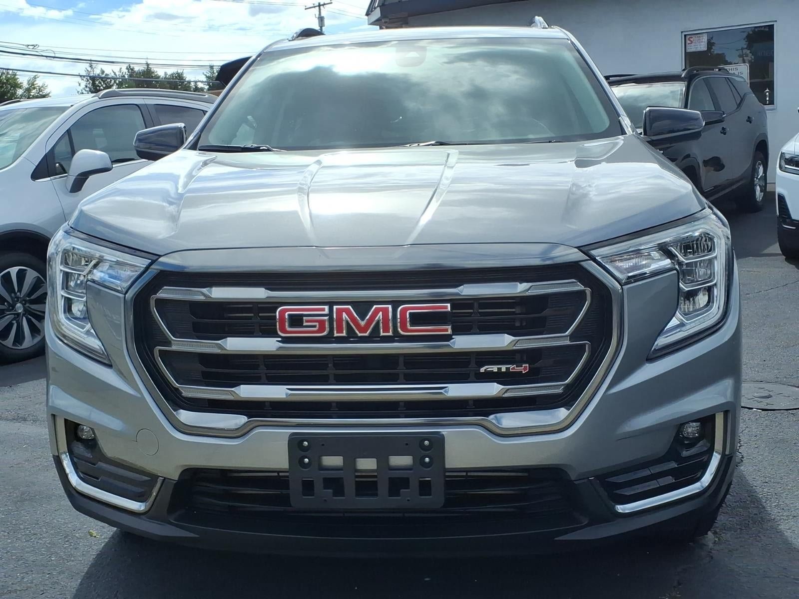 Used 2024 GMC Terrain AT4 w/ LPO, Floor Liner Package AWD/4WD image 2