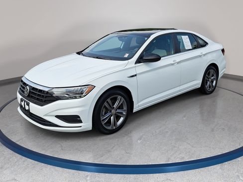 Used 2020 Volkswagen Jetta R-Line w/ R-Line Cold Weather Package FWD image 1