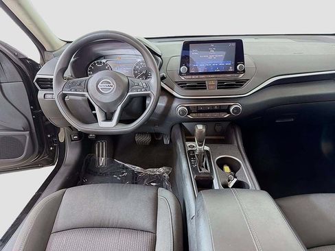 Used 2022 Nissan Altima 2.5 SV FWD image 24