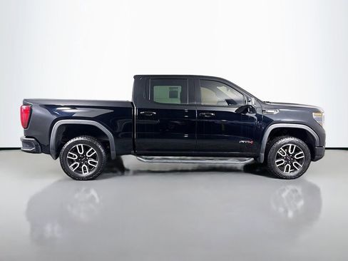 Used 2022 GMC Sierra 1500 AT4 w/ AT4 Preferred Package image 9
