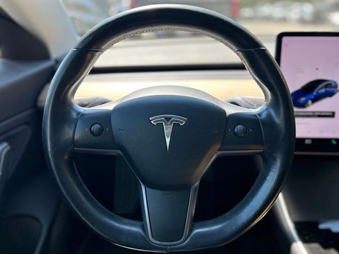 Used 2018 Tesla Model 3 Long Range image 12