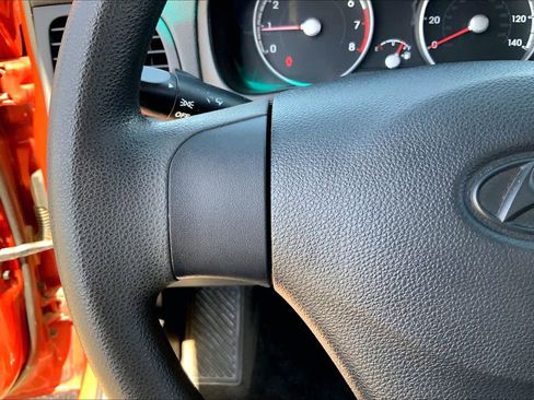 Used 2010 Hyundai Accent GS image 23