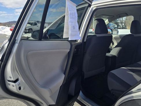 Used 2013 Toyota RAV4 LE image 7