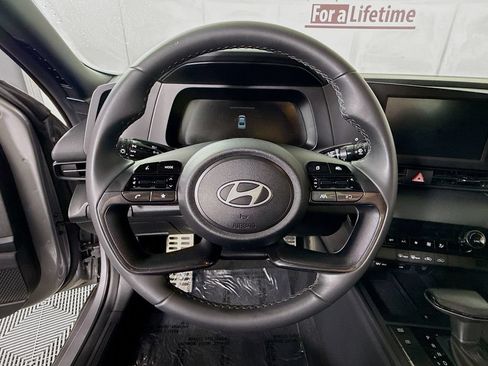 Certified 2025 Hyundai Elantra Sport FWD image 19