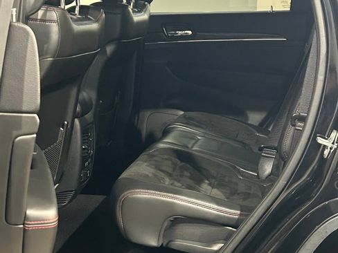 Used 2019 Jeep Grand Cherokee Trailhawk AWD/4WD image 45