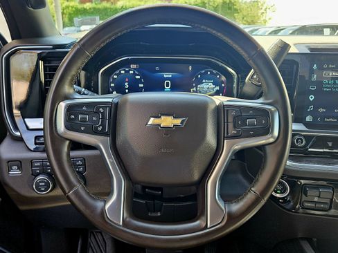 Used 2025 Chevrolet Silverado 2500 LTZ w/ LTZ Plus Package AWD/4WD image 41