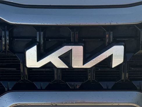 Used 2023 Kia Telluride EX X-Line AWD/4WD image 10