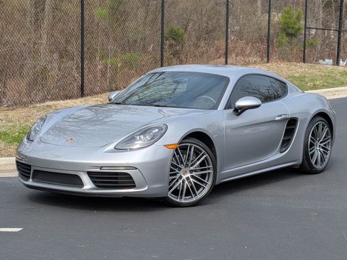 Certified 2024 Porsche 718 Cayman image 1