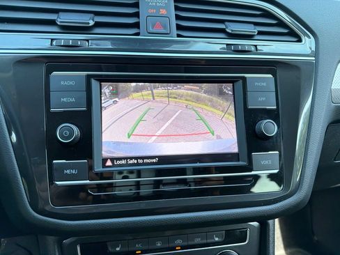 Used 2024 Volkswagen Tiguan S FWD image 11