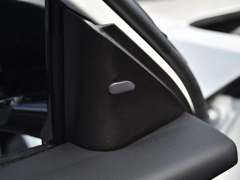 Used 2024 Nissan Altima 2.5 SR image 9