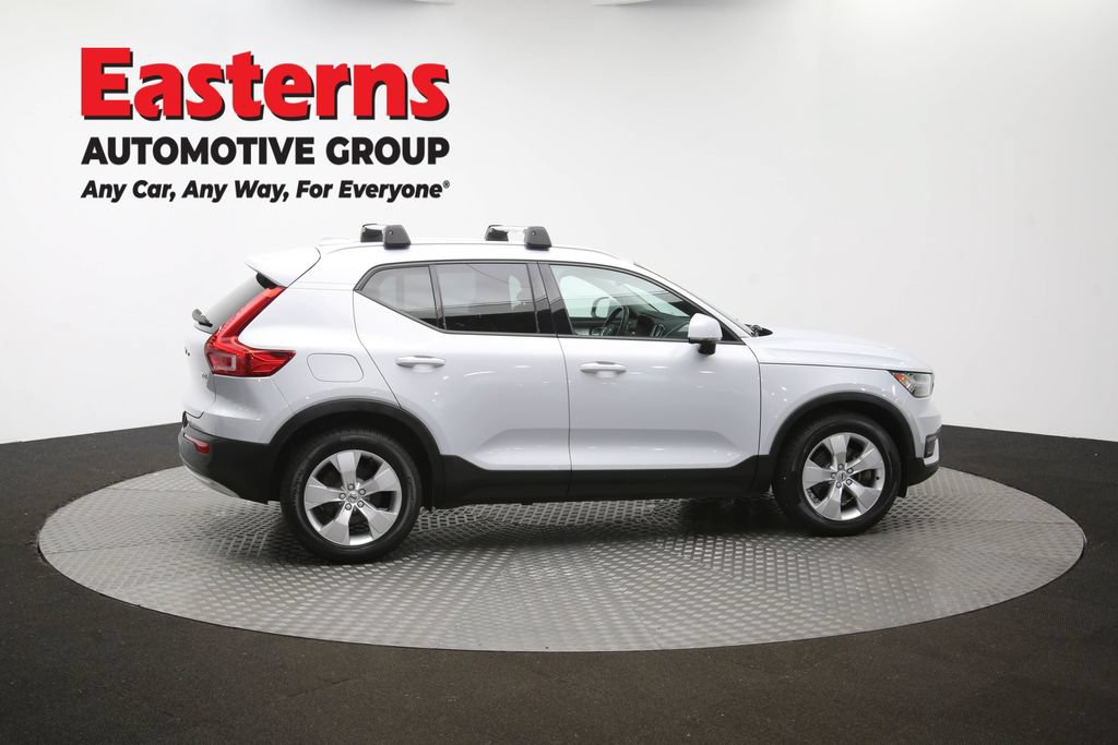 Used 2021 Volvo XC40 T4 Momentum FWD image 43