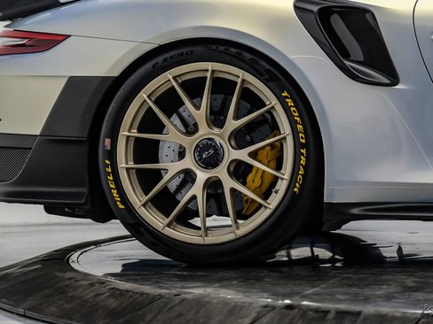 Used 2018 Porsche 911 GT2 RS w/ Weissach Package RWD image 99