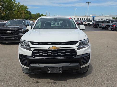 Used 2022 Chevrolet Colorado W/T w/ Custom Special Edition RWD image 8