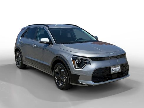 Used 2023 Kia Niro Wind FWD image 7