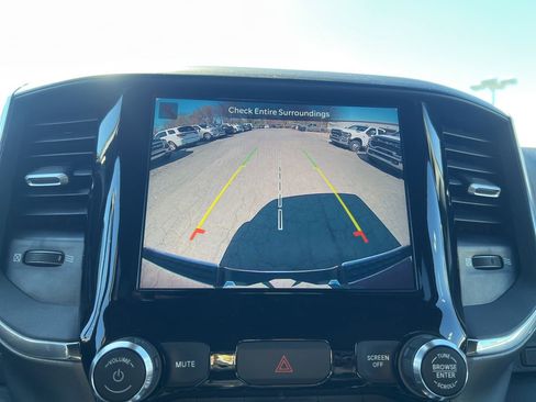 Used 2024 RAM 1500 Laramie image 28