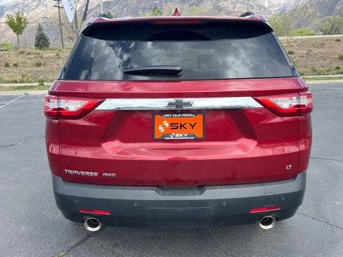 Used 2021 Chevrolet Traverse LT AWD/4WD image 10