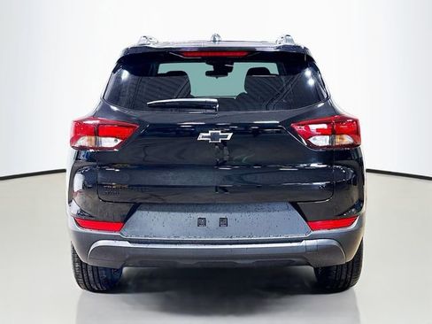New 2026 Chevrolet TrailBlazer LT w/ Midnight Edition AWD/4WD image 9