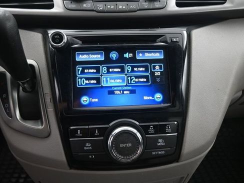 Used 2016 Honda Odyssey SE image 4