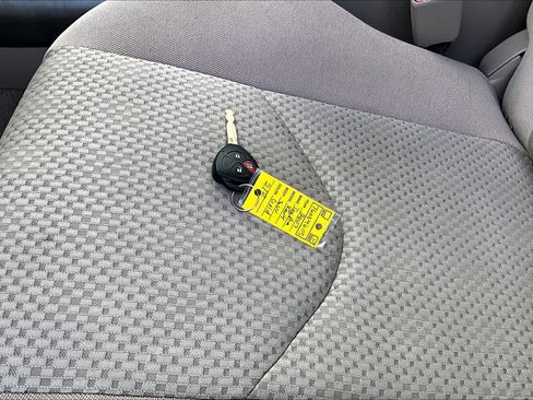 Used 2007 Toyota RAV4 2WD V6 image 15