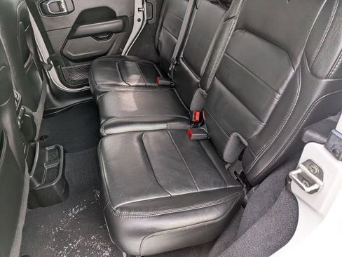 Used 2021 Jeep Wrangler Unlimited Sahara image 19