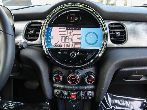 Used 2022 MINI Cooper S image 9