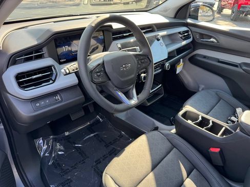 New 2027 Chevrolet Bolt LT w/ Comfort Package FWD image 13
