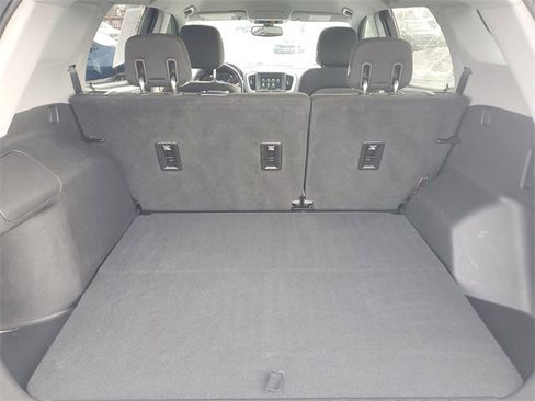 Used 2019 GMC Terrain SLE w/ Driver Convenience Package image 7