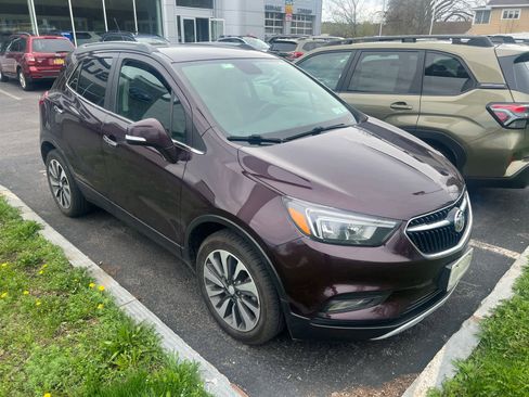 Used 2018 Buick Encore Preferred FWD image 2