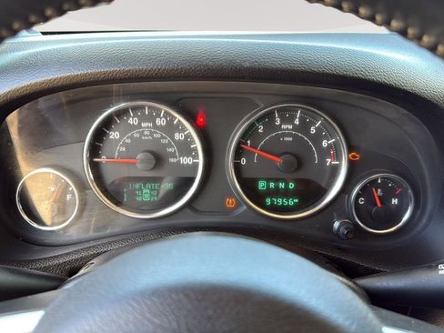 Used 2018 Jeep Wrangler Unlimited Sport image 14