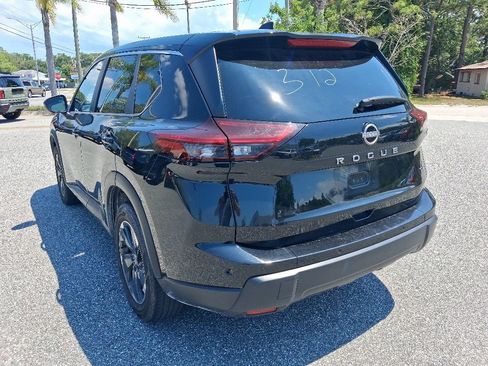 Used 2024 Nissan Rogue SV FWD image 7