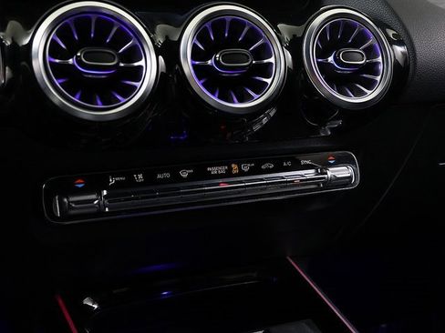 Used 2023 Mercedes-Benz GLA 250 4MATIC image 21