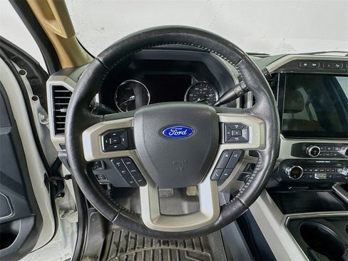 Used 2022 Ford F350 Lariat w/ Lariat Ultimate Package image 11
