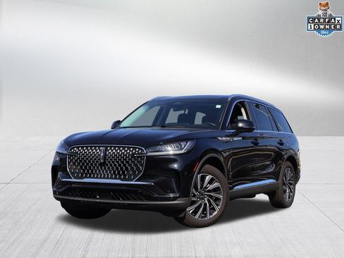Used 2025 Lincoln Aviator AWD image 1