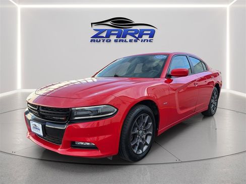 Used 2018 Dodge Charger GT image 3