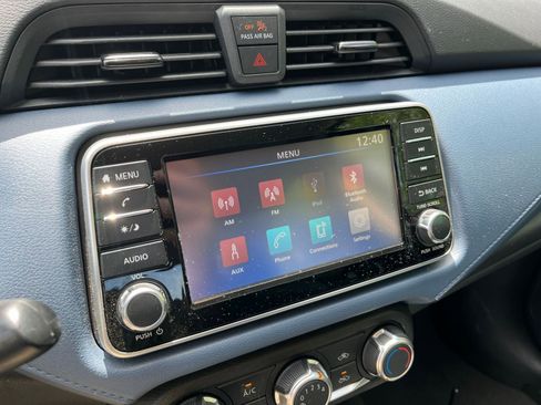 Used 2025 Nissan Versa SV image 17