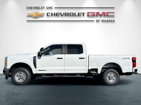 Used 2024 Ford F250 XL w/ 360-Degree Camera Package AWD/4WD image 6