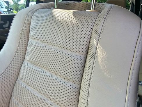 Certified 2025 Mercedes-Benz GLS 580 4MATIC image 21
